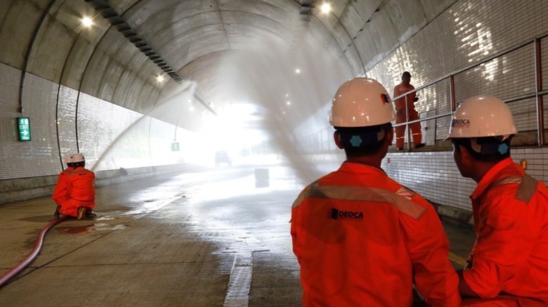 can-canh-ham-duong-bo-deo-ca-11