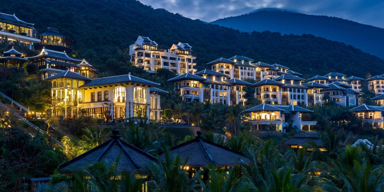 intercontinental-danang-city-4772478299-2x1