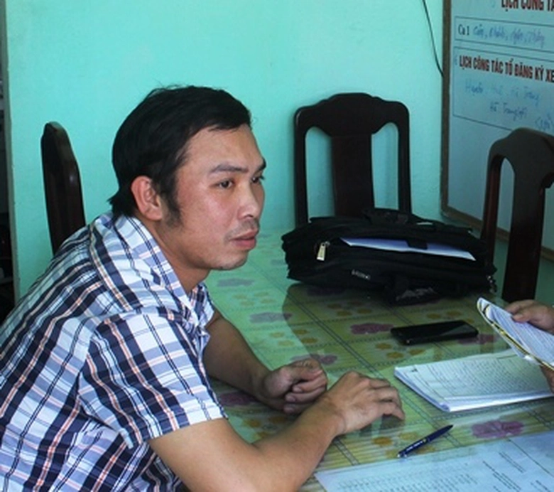 152921-xe-7-cho-cho-khach-theo-hop-dong-bi-csgt-hu