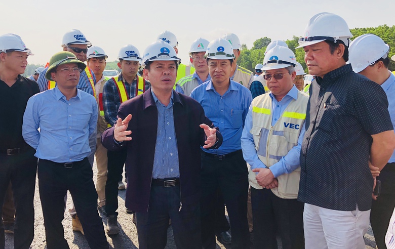 E6A19D65-C2D9-43D5-8998-FCCCEBDDA389.