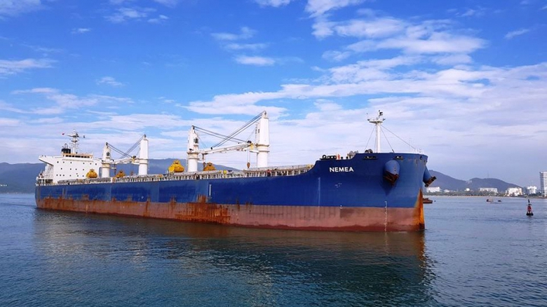 cang-quy-nhon-don-tay-6.3-van-tan-6