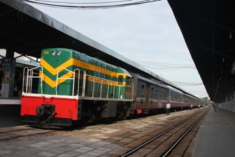 lich-tau-tet-tang-cuong-tai-ga-sai-gon-1