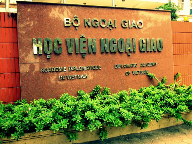 hoc-vien-ngoai-giao