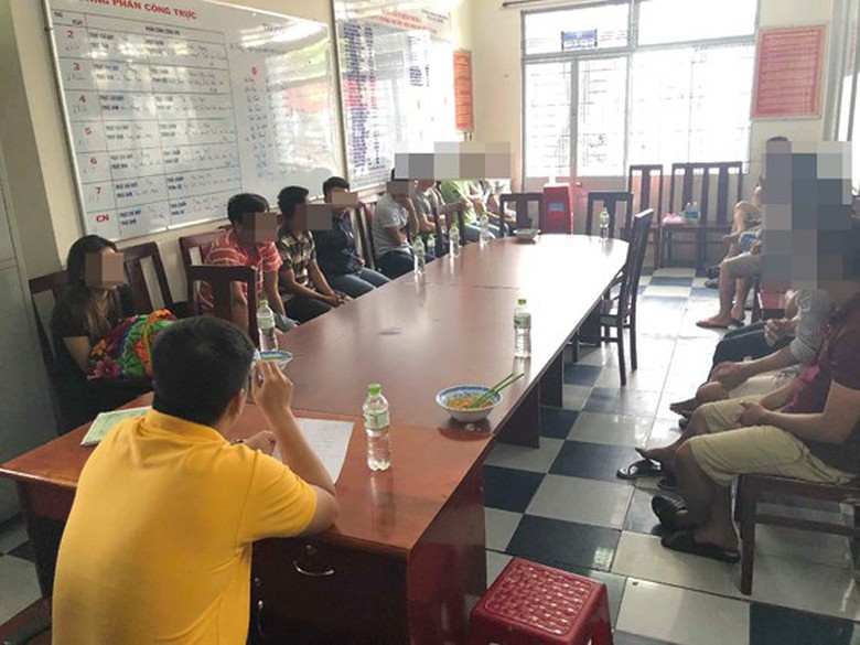 74015a421507fb59a216_dclz