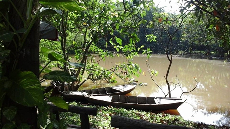 nh&agrave; vườn long phước