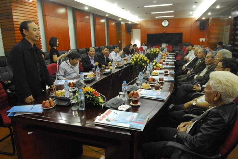 bo-GTVT-gap-mat-chuc-tet-can-bo-huu-tri-tai-da-nan