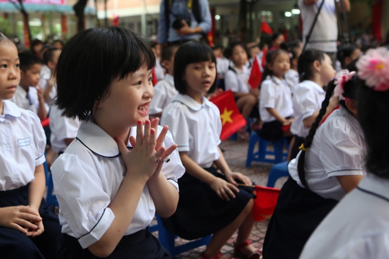 hao hung voi ngay khai giang.Anh Ngo Vinh