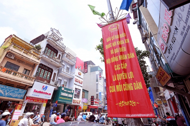 San-sang-cho-ngay-hoi-non-song (1)