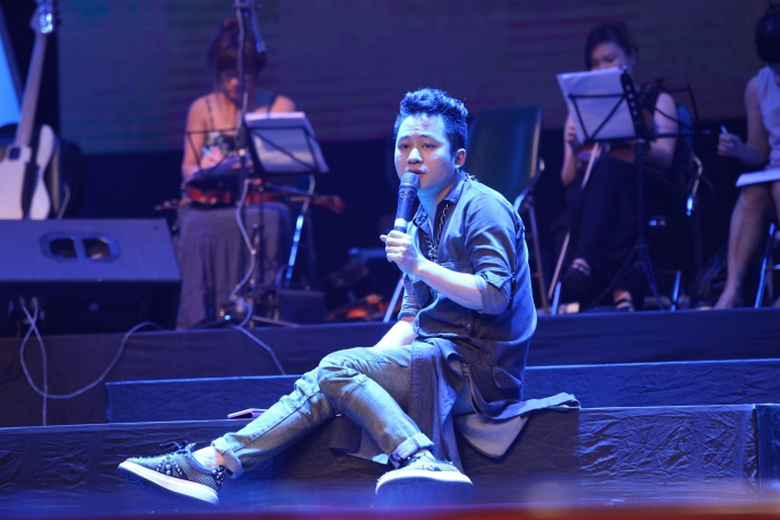 Xem-cac-ca-si-hang-dau-say-sua-tong-duyet (20)