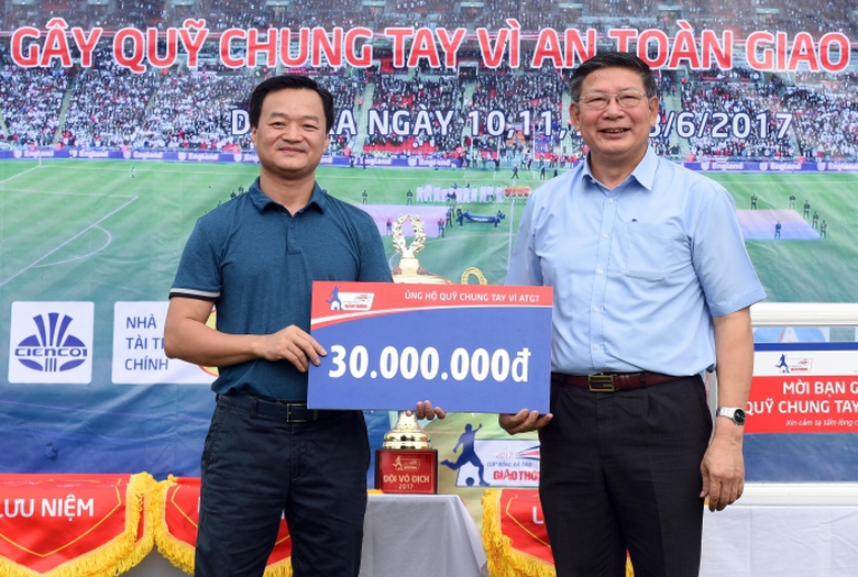 le-khai-mac-cup-bao-giao-thong-lan-4-soi-noi-va-y-