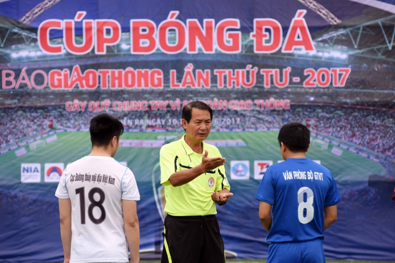 le-khai-mac-cup-bao-giao-thong-lan-4-soi-noi-va-y-