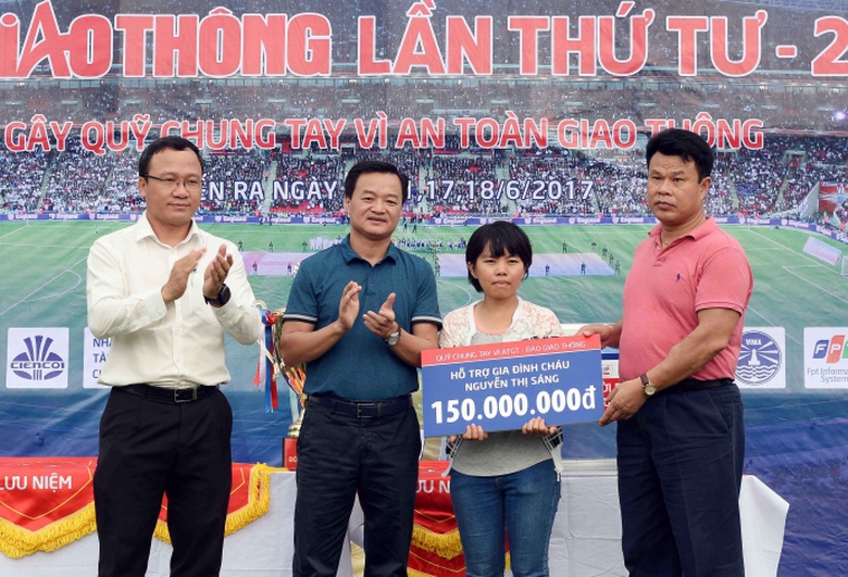 le-khai-mac-cup-bao-giao-thong-lan-4-soi-noi-va-y-