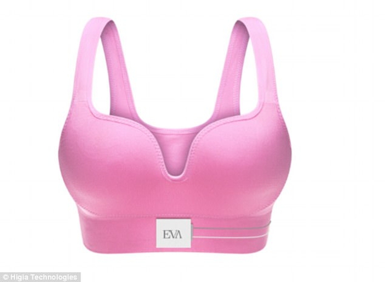 3FF92FD800000578-0-image-a-63_1493980422225