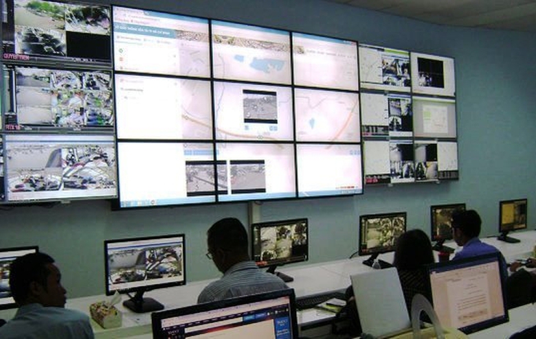 ra mat trung tam xe buyt