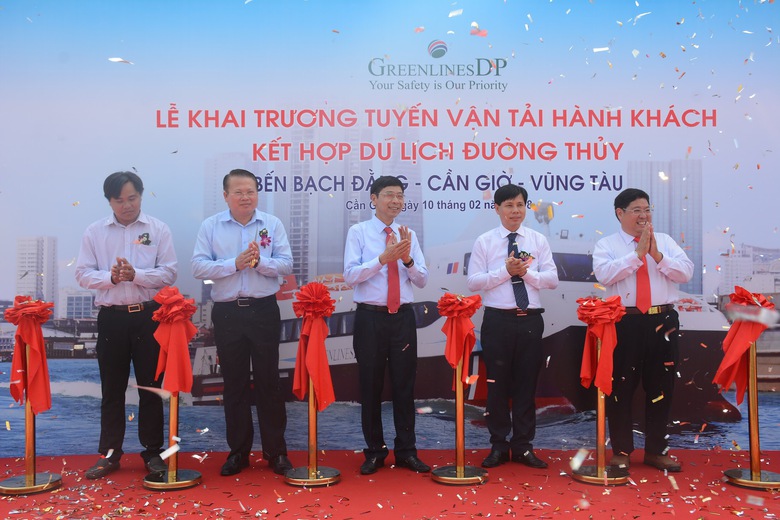 6A5047D2-24A4-4BD0-B0B7-E585BC5DE96A.