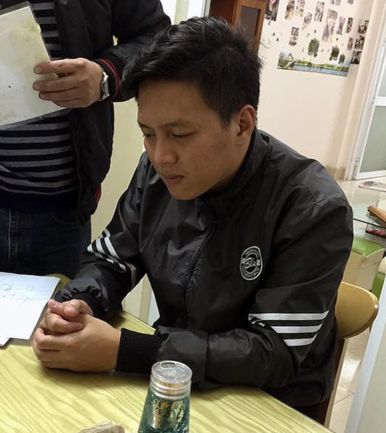 be trai 10 tuoi bi bao hanh1