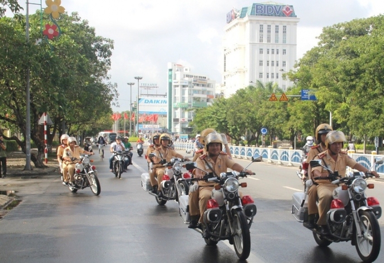 Thua- Thien- Hue- tang- cuong- dam- bao- ATGT- van