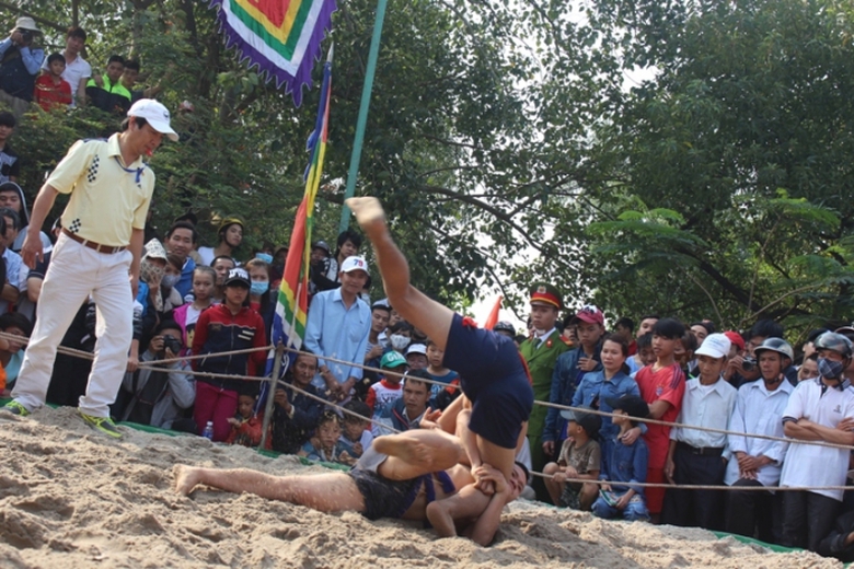 ANH- Nhung- pha- vat- vo- dep- mat- tren- soi- vat