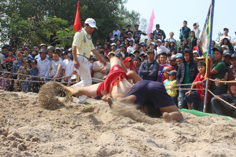 ANH- Nhung- pha- vat- vo- dep- mat- tren- soi- vat