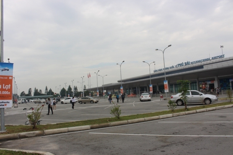 Do- choi- co- hinh- giong- luu- dan- ky- gui- tau-