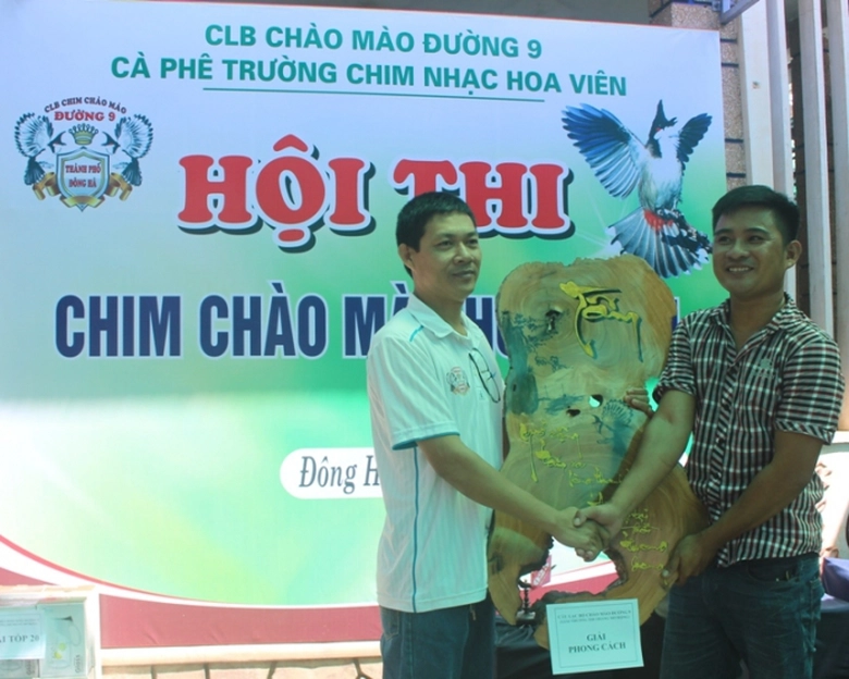 Den- ca- phe- truong- chim- nghe- chim- chao- mao-