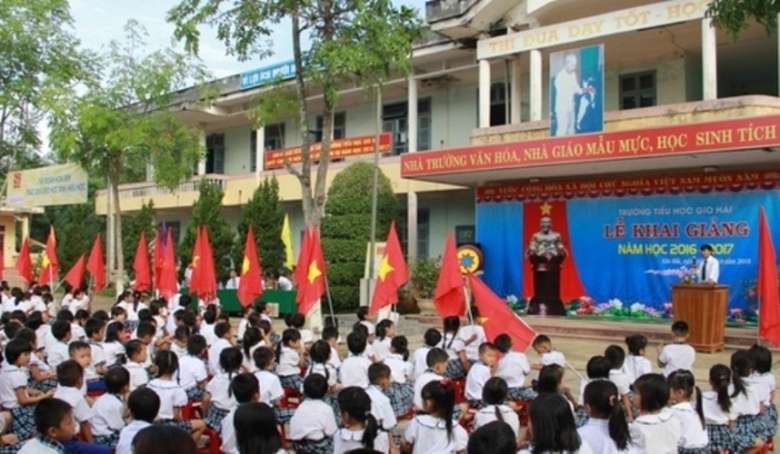 Quang- Tri- mien- hoc- phi- cho- hoc- sinh- 16- xa