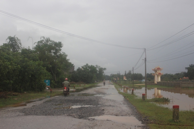 Nhieu- tuyen- duong- o- Vinh- Linh- van- con- nuoc