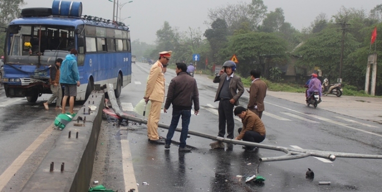 Xe- khach- 45- cho- nhan- hieu- HAECO- dam- guc- t