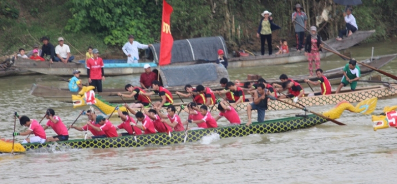 Soi- noi- giai- dua- thuyen- ky- niem- 110- nam- n