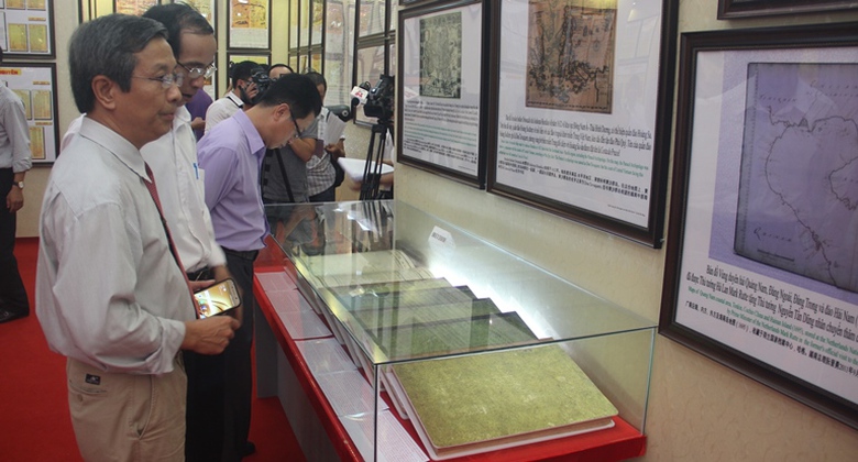 Trien- lam- nhieu- tu- lieu- khang- dinh- Hoang- S