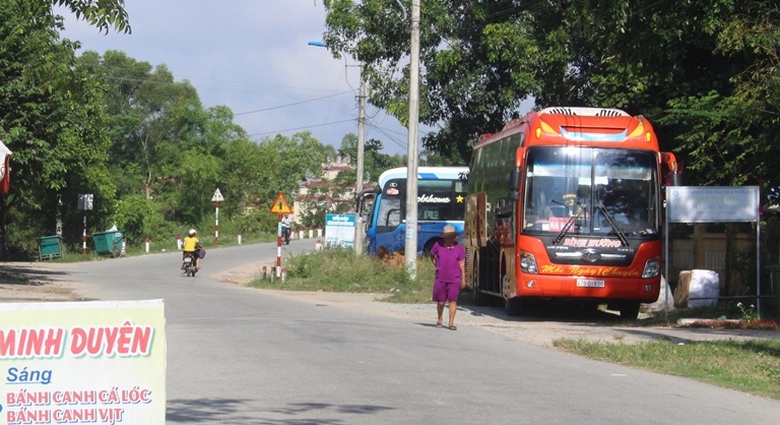 Xe- tuyen- co- dinh- hoat- dong- bat- nhao- o- Hue
