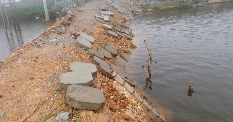 De- ngan- lu- vua- thi- cong- da- hong- do- mua- t