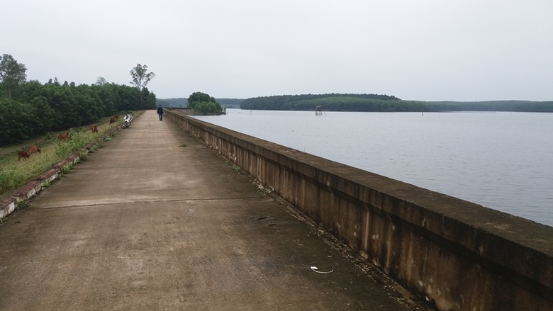 Sau- ban- giao- dap- thuy- loi- xa- no- dan- 200- 