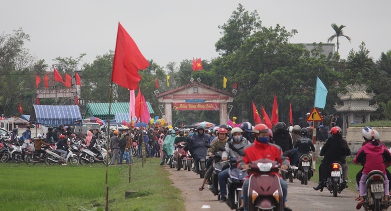 Ve- lang- Sinh- xem- trai- lang- lam- lung- trang-