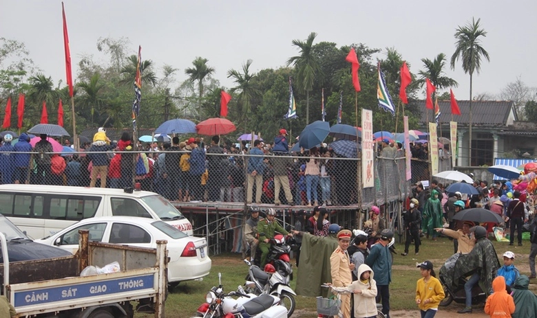 Ve- lang- Sinh- xem- trai- lang- lam- lung- trang-