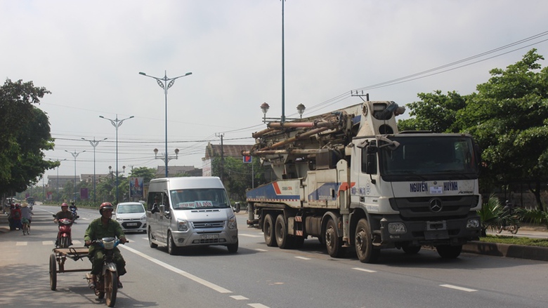 Xe- bom- be- tong- khung- nam- va- gan- 2- ngay- t