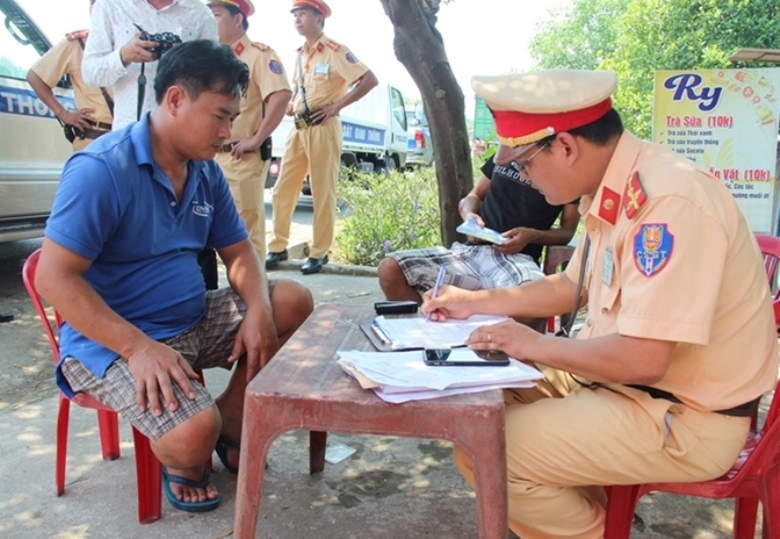 Vi- pham- toc- do- tai- xe- doi- kiem- tra- ke- ho