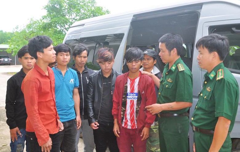 Giai- cuu- 11- thanh- nien- bi- ep- lao- dong- kho