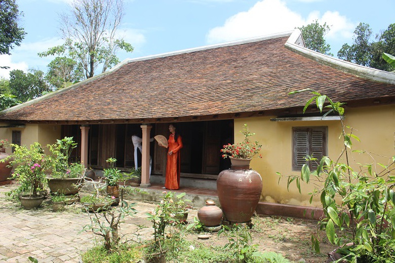 Ve- Phuoc- tich- kham- pha- Huong- xua- lang- co-