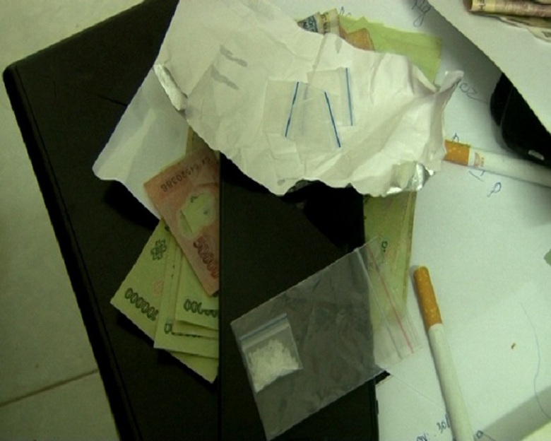 Hang- chuc- thanh- thieu- nien- thue- nha- nghi- d