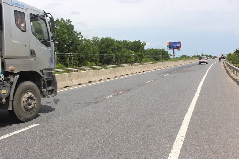 Nan- nhan- khong- giay- to- tuy- than- bi- xe- ton