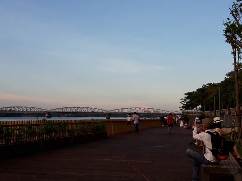 Can- canh- cay- cau- gioi- tre- ran- ran- check- i