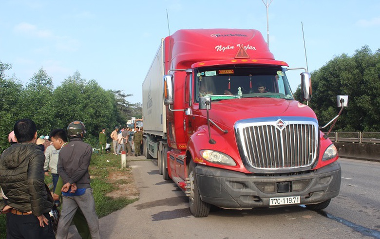 Xe- tai- huc- xe- dau- keo- tai- xe- va- phu- xe- 