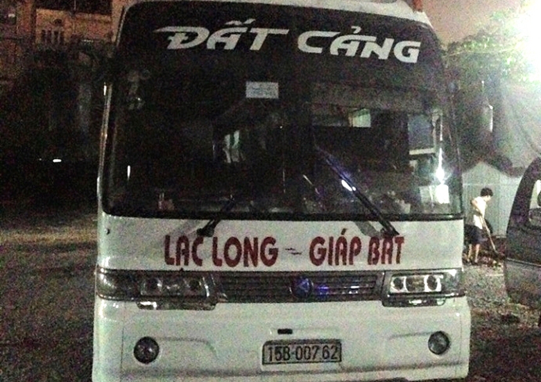 xe dat cang danh khach hinh anh