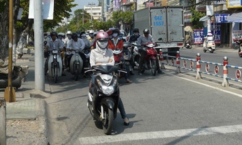 dung-den-do-o-bong-ram-hinh-anh