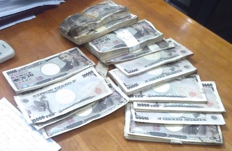 chi-hong-ve-chai-nhan-5-trieu-yen