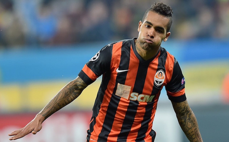 alex-teixeira-sang-trung-quoc