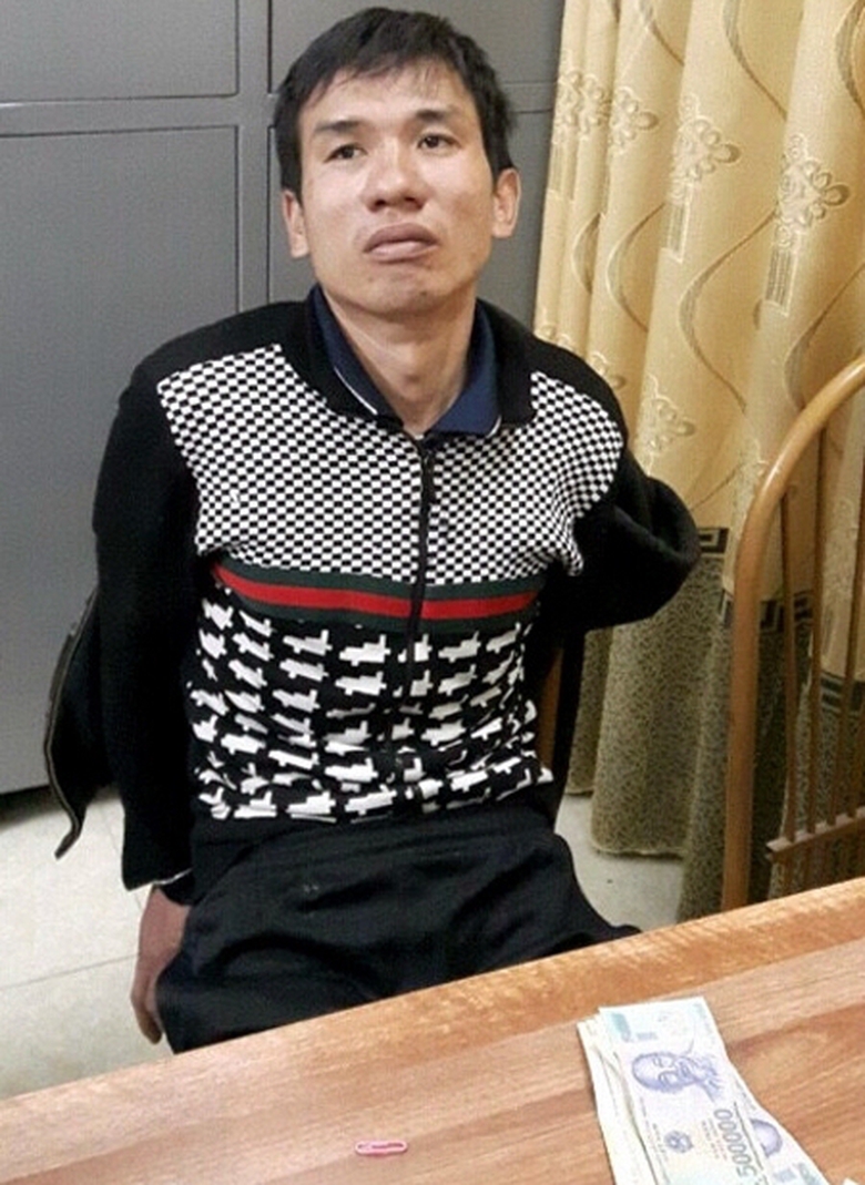 moc-tui-tren-xe-khach