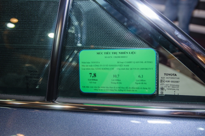 dan-nhan-nang-luong-o-to