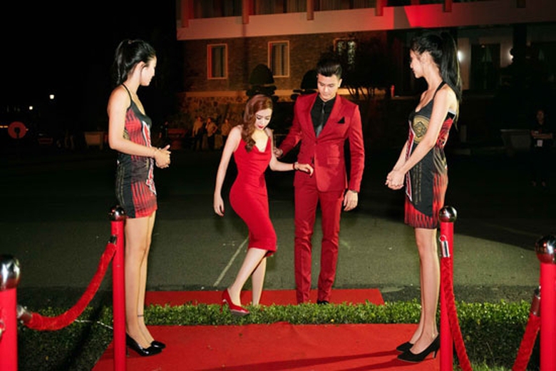 hoang-thuy-linh-vinh-thu-baoxaydung.vn3